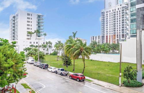 Lovely Unit Mins from Wynwood with Free Parking - Foto 33