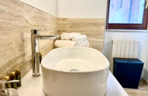 Regis Condo - Photo 144