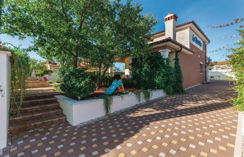 Four-Bedroom Holiday Home In Vodnjan - Foto 15