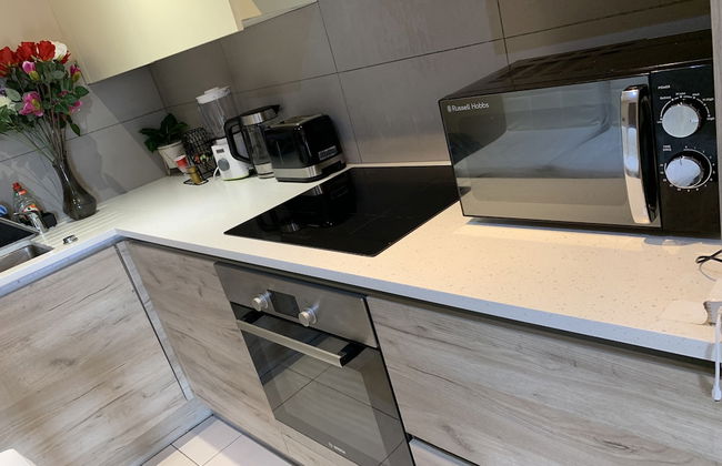 Charming 2-bed Apartment in Kingston Upon Thames - Foto 21