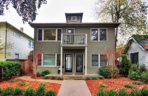 Charming 2Bed French Colonial Apartment in Desirable Midtown Sacramento - Foto 1