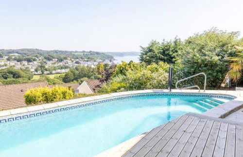 Stunning Property Seaviews, Private Pool & Parking - Photo 38