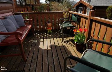 Log Cabin - Free Parking, Garden & pet Friendly - Foto 8