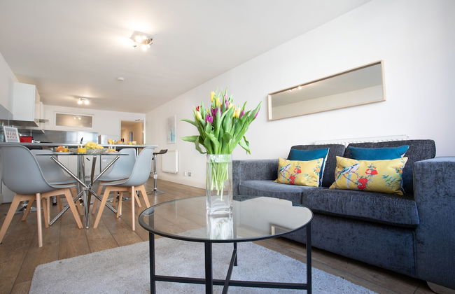 Rest & Recharge Regents Court 3bed 2bath - Foto 1