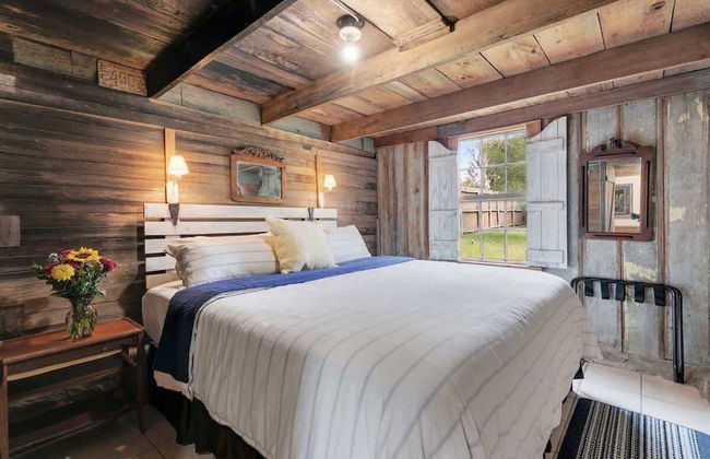 Gorgeous Barn Cabin 10min From Main St! - Foto 6