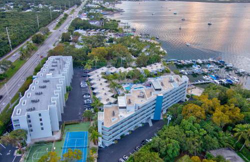 2BR in Key largo w pool and sunset views - Photo 33