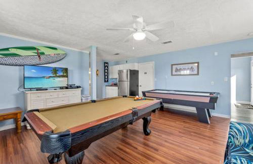 Anchors Away - Private Pool, Seasonal Hot Tub, Game Room, Walk to Beach, Pets OK - Photo 23
