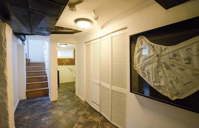 The City Park Cottage With Home Theater - Photo 16