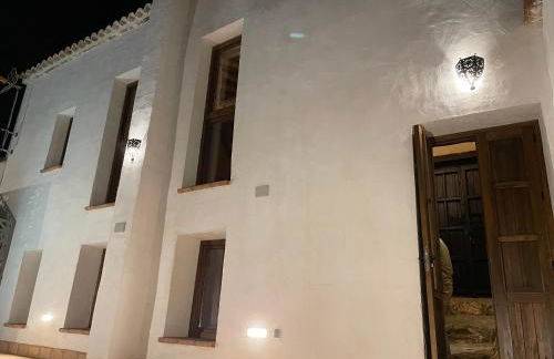 Balcón de la Moreria con leña - Photo 31