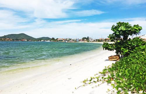 Aconchegante Apartamento de 3 Quartos com Varanda, Ar e cozinha completa - Cabo Frio - Foto 17