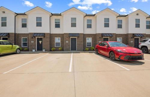 Arte Luxury townhomes Q4 I Comfy 2 Bed 25 Bath - Foto 14