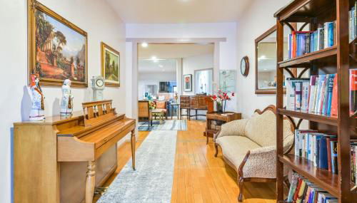 6 bedrooms, Walking distance to airport - Foto 4