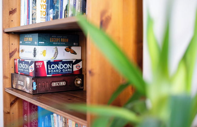 Stylish 2Bed Steps from Iconic Waterloo - Photo 24