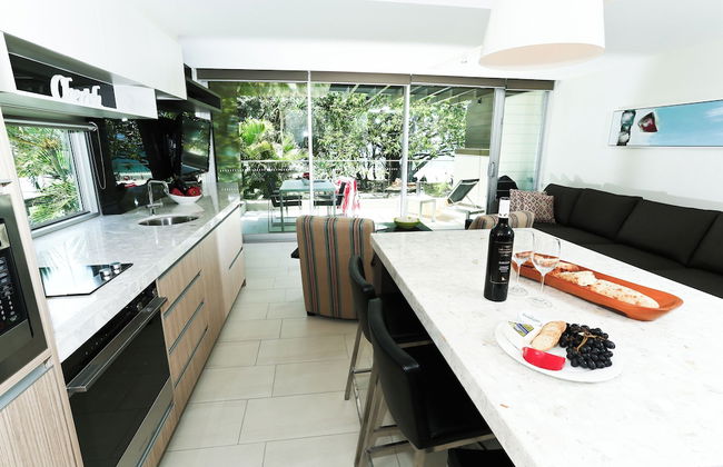 Seahaven Noosa Beachfront Resort - Photo 10