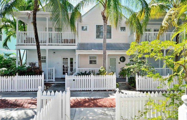 Breezy Bungalow by Avantstay Close 2 Zachary Taylor State Park & Beach w/ Shared Pool Week Long Stays - Foto 28