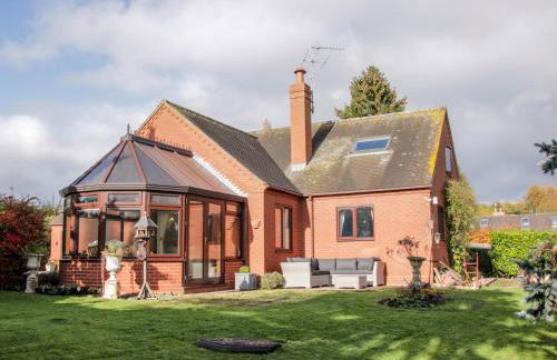 Court Farm - Photo 31