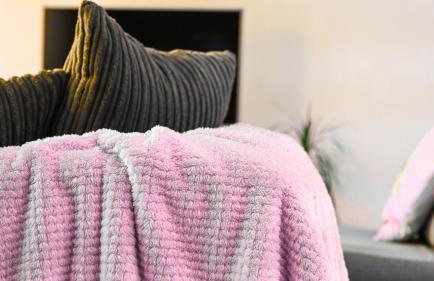 Luxury Balcony Penthouse with 4K TV and Soundbar - Foto 15