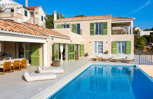 Villa Brachia - Photo 1