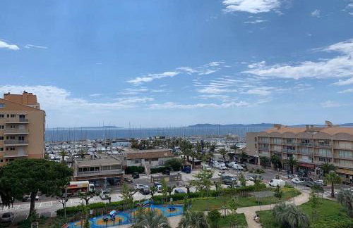 L'EFFET MER, DUPLEX SUR LE PORT AVEC SES 2 TERRASSES VUE MER - Foto 4
