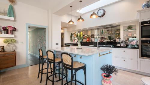 Eskbank Terrace Spacious House - Photo 3, stove