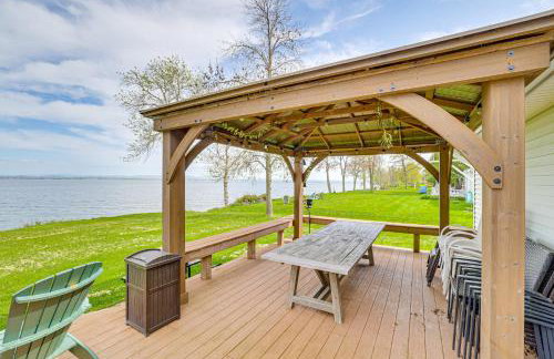 Lake Champlain Family Retreat with Deck and Yard - Foto 19