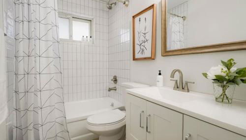 5-Bedrooms! Stylish and Modern Home, Pets Welcome! - Foto 2, Shower