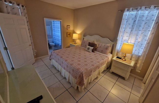 Beautiful 4 Bed Villa in Orlando Sleeping 10 - Foto 21