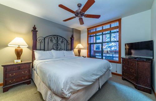 Luxury Oasis Village Ski-in Ski-out - Photo 5