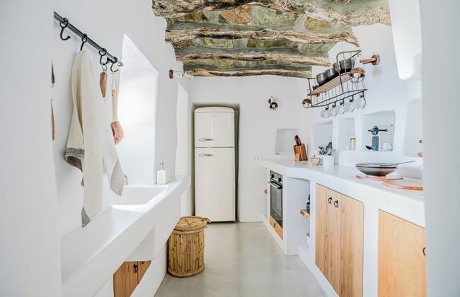 Makarias Traditional Luxury Villas - Photo 11