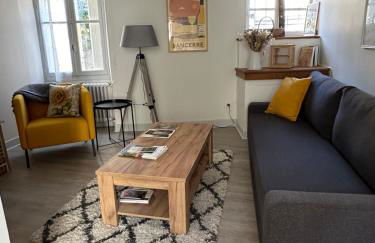 The WINE HOUSE in SANCERRE - Foto 1