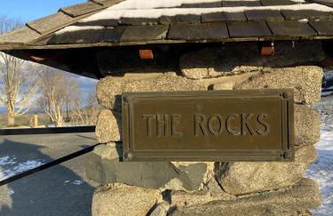 Experience the Rocks Estate like never before with a stay at the Gardeners Cottage! - Foto 2