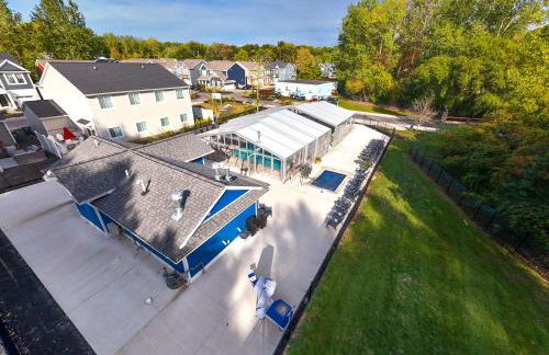 Spacious Dog-Friendly Getaway with Year-Round Pool & Hot Tub - Foto 65