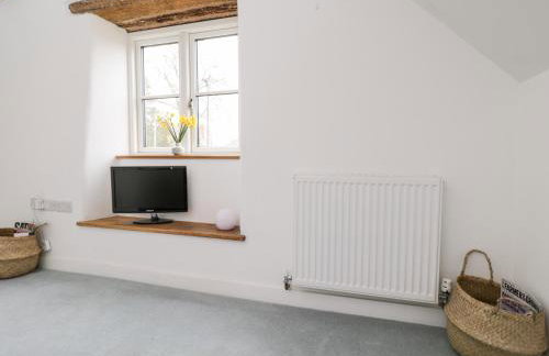 High Cogges Farm Holiday Cottages - Photo 24