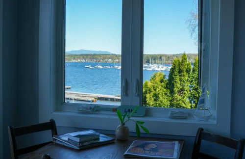 Lakefront Cottage in Colchester - Foto 23