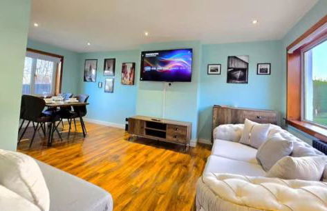 Super luxury 2 bedroom, full house sleep 5 with garden & parking close to airport - Foto 102