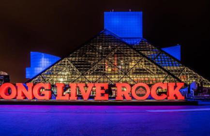 Lofts on E 4th, WALK TO CAVS, Sleeps 6 - Foto 50