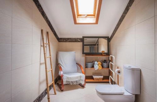 Beachfront Penthouse with Panoramic Ocean-View Terrace VIP Baia - Photo 23