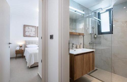 Estia Comfort Stay - Photo 2