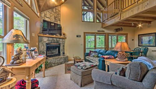 Spacious Maggie Valley Cabin with Hot Tub and MTN View - Foto 3