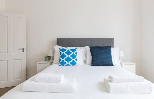 Modern stylish and luxurious 1 bed flat - Foto 8