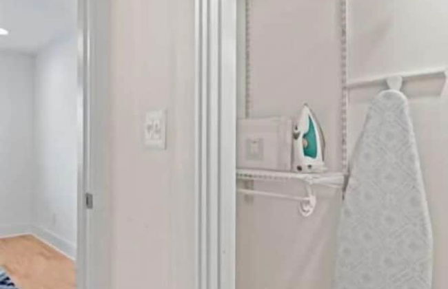 Crescent Furnished Apartments - Photo 9