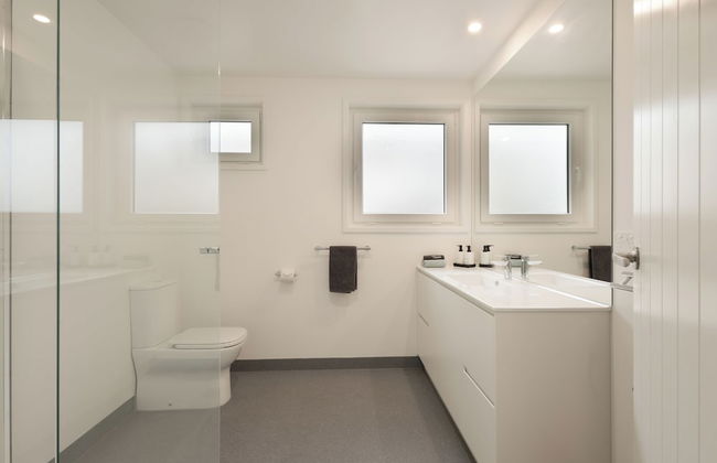 Botanic Racecourse Apartments - Photo 24