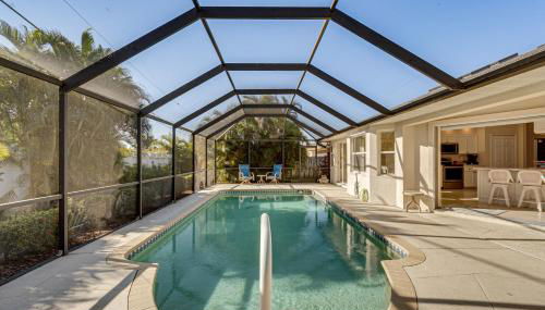 Beachy Port Charlotte Home with Hot Tub and Pool! - Foto 2