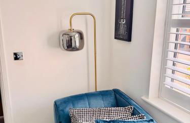 The Grand 4-Bed Ebbsfleet Home - Big Garden & Parking Space, Near Bluewater - Foto 51