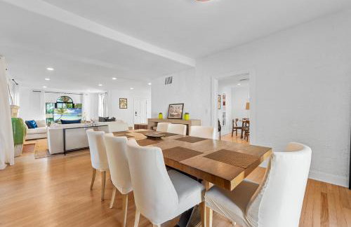 Sunny 4BR Getaway Pool & Private Guest Suite - Foto 28