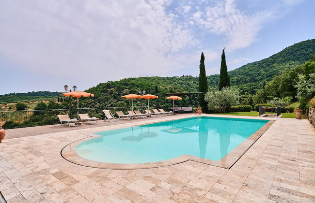 Farmhouse in Chianti With Pool and Garden - Foto 19