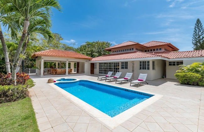 Casa de Campo Villa for Rent in Caribbean Style - With Pool Jacuzzi and Volleyball net - Foto 14