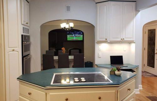 Cozy Home for Family & Friends Gathering - Foto 10