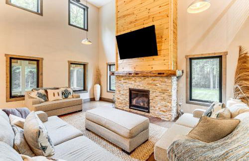 Luxe Barndominium Retreat Near Blue Spring Lake! - Foto 4