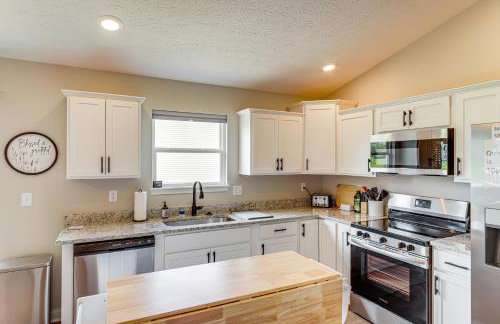 Deck and Outdoor Dining Family Getaway in Dry Ridge - Foto 7